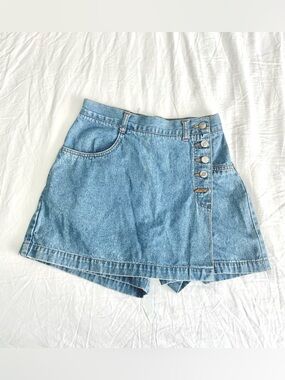 Squeeze Jeans Denim Button-Front Jr’s Skort